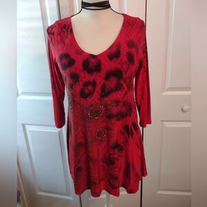 Pretty Woman Red Floral Embellished 3/4 Sleeve V Neck Top USA Made Size 3